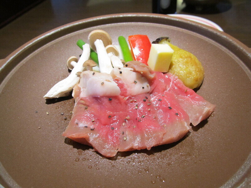 牛肉の陶板焼き